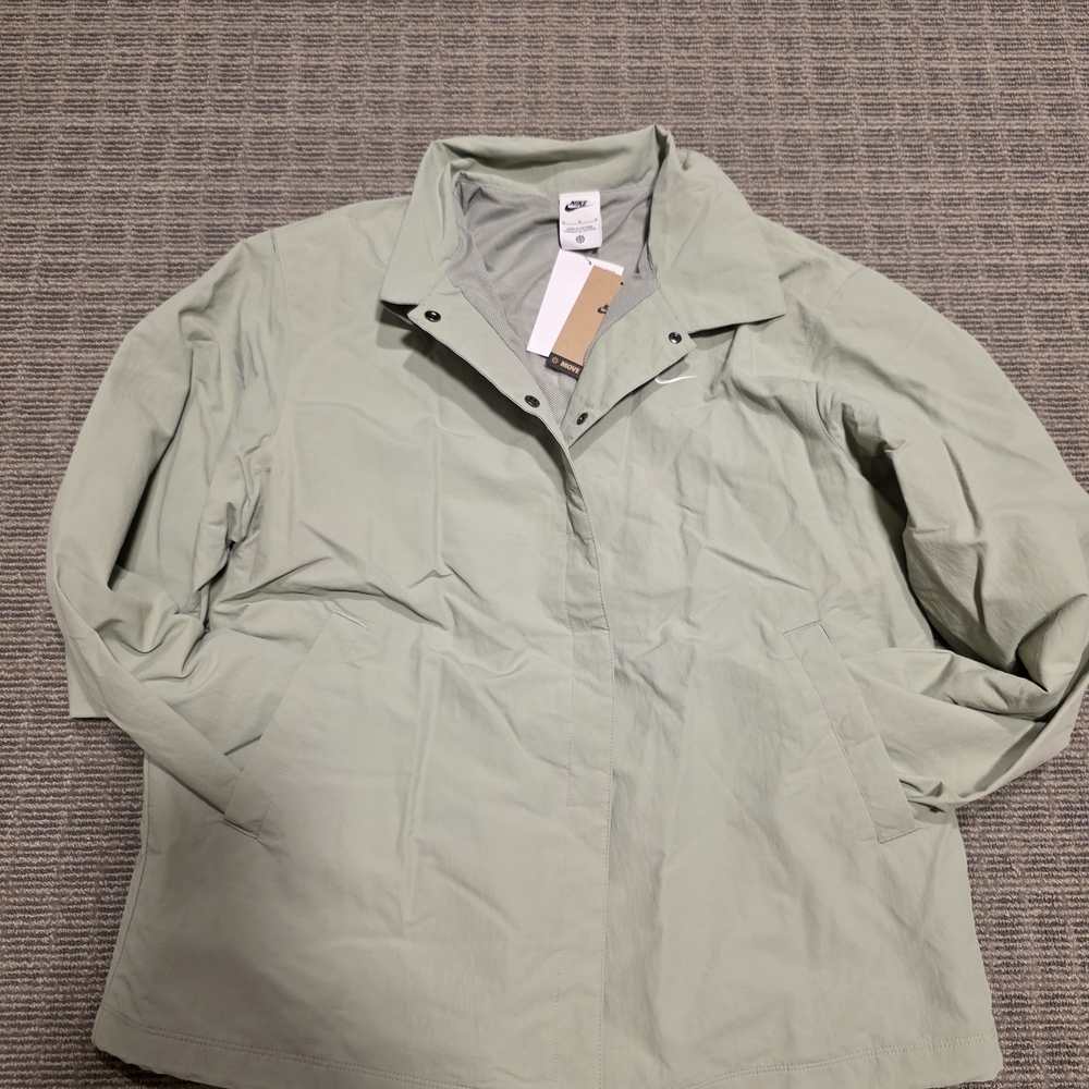 Women's Light Green Jacket